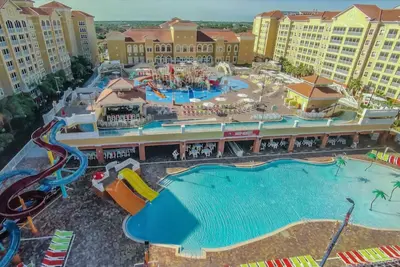 Image de 2-bedroom villa with Loft in Kissimmee, includes Shipwreck Island Water Park