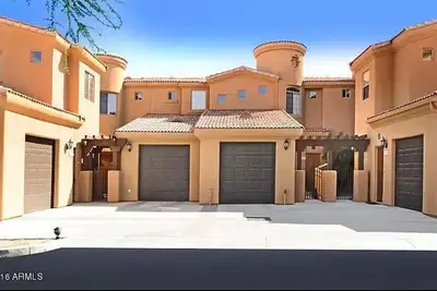 Image de Cozy Ground Floor 2-bed Condo in Ahwatukee Foothills. Steps from Pool & Hot Tub