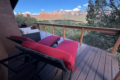 Image de \"Stunning Mountain-Top Home with Breathtaking Sedona Red Rock Views\"