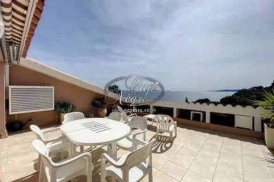 Image de Appartement classé 3* avec terrasse vue mer proche plage du Rayol