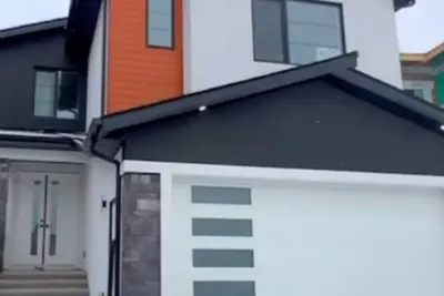 Image de Spacious 2-bedroom Basement Hotel Style Unit A in Edmonton