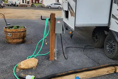 Image de Rv Space 2 with full hookups at Patriots Place