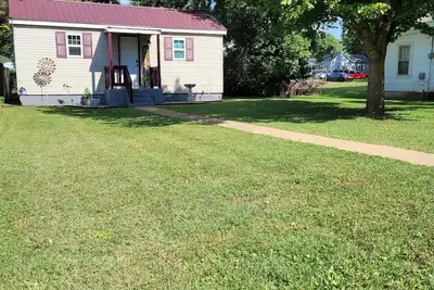 Image de Charming 1-bd house in Downtown Farmington, 1block from Police & Fire stations