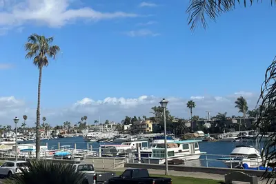 Image de Luxury 2-bedroom condo with Bay Views from most of the rooms. 99% walkable