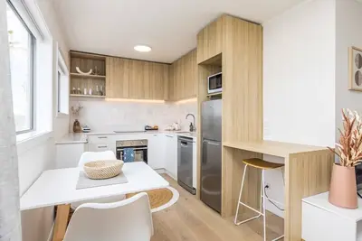 Image de Beautifully renovated 2 bdrm, Perfect Locatn