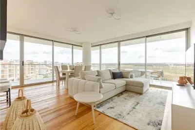 Image de Luxury 2br Sea view Pool + Wifi\n\n