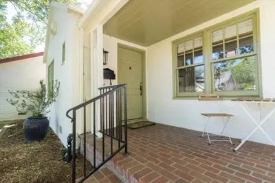 Image de Chic Boho Bungalow in Land Park!