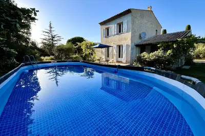 Image de Maison Familiale Calme Et Independante Avec Piscine Et Grand Terrain Arbore.