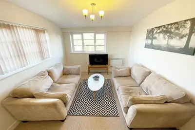 Image de Beautifully presented 2 Bedroom Apartment - Farnborough