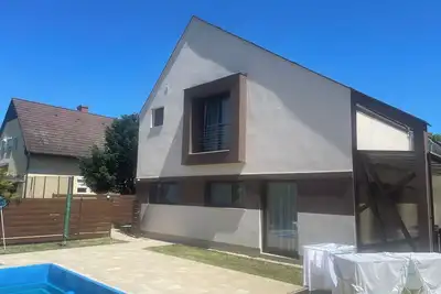 Image de Ferienhaus Ungarn Plattensee Zarmadi Südufer Klima, Pool, 5 Min. Strand