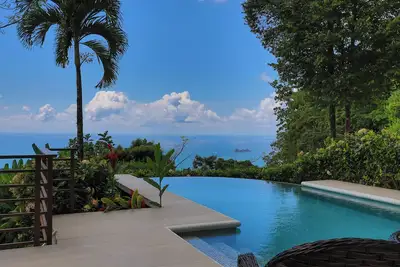 Image de Stunning Private Ocean View 4-bedroom Villa & Casita in Uvita Ojochal Dominical!