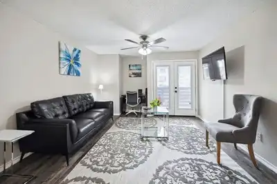 Image de 25% Off New 2bd - Pool - Dfw South 183/161 - I041