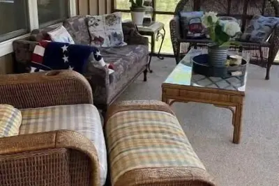 Image de Delightful Two Bedroom Vacation Home on River Side