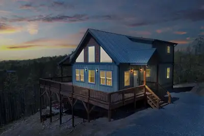 Image de Million Dollar Views - 15 minutes to downtown & Casino