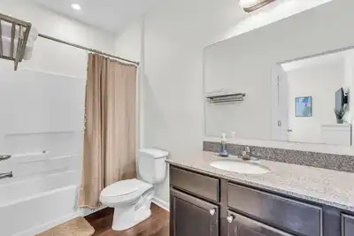 Image de Completely Updated Condo, 15 Minute Walk to Davis Wade Stadium! !