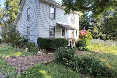 Image de Serene 3 bdrm country home & gardens w\/ WiFi 20 min from Commons \/ Ic \/ Cornell