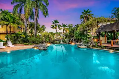 Image de Linaria Lakes - Tropical Resort Apartment | Pools & Gardens | Near Cbd & Reef