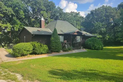 Image de Hunters Paradise, cozy 2-bedroom cabin in quaint Crab Orchard.