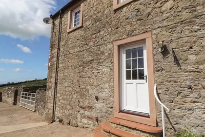 Rambling Rose Cottage, with open fire in Caldbeck
