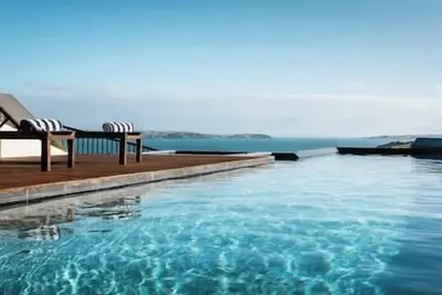Image de This stunning property is the ultimate tropical resort.