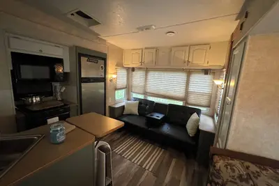 Image de Cozy Rv in enchanting Soldotna with Ac, WiFi