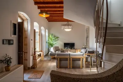 Image de Triada  Manor  House