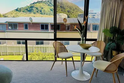 Image de Top location! Self-check-in studio apartment 2 dble beds & sofa bed by the Mount