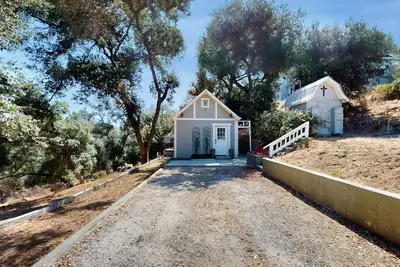 Image de Country home with stunning views, Ac, washer/dryer, & patio