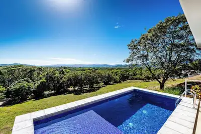 Image de Rural living with mountain views and private pool!
