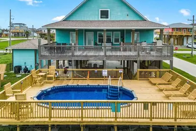 Image de Pet Friendly beach house running Summer Discounts!