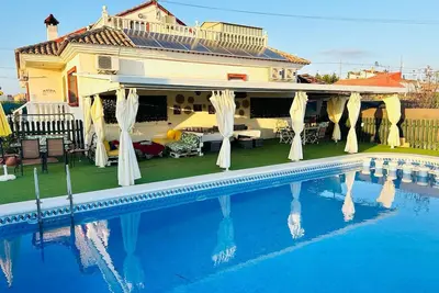 Image de Chalet en la Huerta a 4 km de Murcia. Spa Caliente y Piscina de Verano