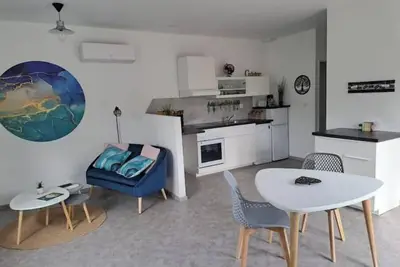 Image de Gîtes À La source Logement \"La Dronne\"