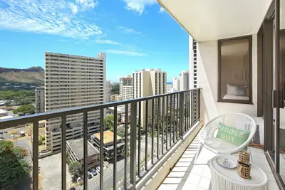 Image de Diamond Head View! Fully Renovated! Free Parking & Wi-Fi! Close to Beach!