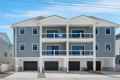 Image de 3 bedroom 2 bath condo