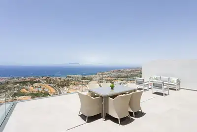 Gorgeous 3bd & view vacation home