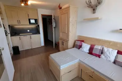Image de Appartement rénové en pleine montagne avec accès direct aux pistes