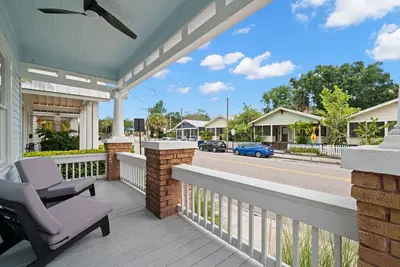 Image de Casa Fuente | Adorable Ybor Bungalow Near 7th Ave
