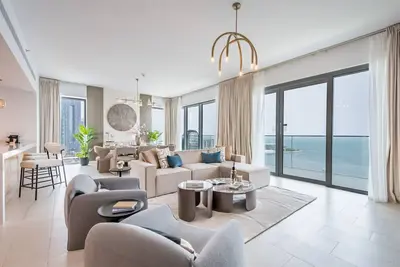 Image de Luxurious 4br Apartment with Study Room in La Vie, Jbr by Deluxe Holiday Homes