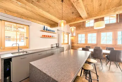 Image de Le Chalet Ourson Brun Brun by Mrs Miggins est un magnifique Chalet luxueux nouvellement construit en