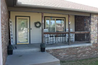 Image de 3-Bedroom Home in Tahlequah, Your Float Trip Hq!