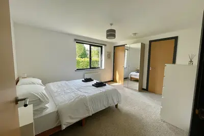 Image de The Greenway Getaway - Fantastic Location - 2 Bed, 2 Bath Garden Apartment