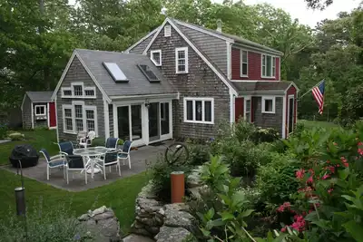 Image de 3br - Large Fenced In Yard, Patio, Near Beaches