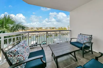 Image de Harbor Landing 102b- The heart of Destin: shopping & restaurants! Beach access w/ pools & hut tubs!