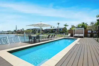 Image de Studio 4 - Upstairs (Indoor Pet Friendly) - Garden View