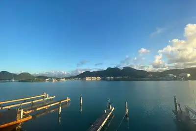 Image de Modern waterfront 2 bed villa on South Finger Jolly Harbour, beach 4 mins walk