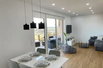 Image de Little Penthouse Würzburg Komplett neu Renoviertes Apartment