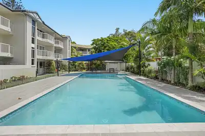 Image de This apartment is a 2 bedroom(s), 1 bathrooms, located in Burleigh Heads, Qld.