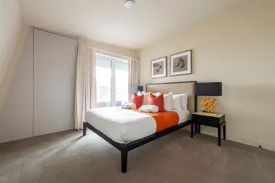 Image de Chigwell 1br + Study Escape