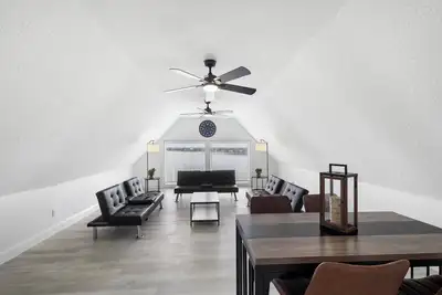 Image de 3br Oviedo Retreat • Pets Allowed + Workspace