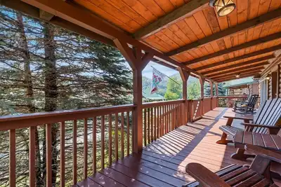 Image de Elk Ridge Inn - Cozy 2 Br, 2ba Log Home